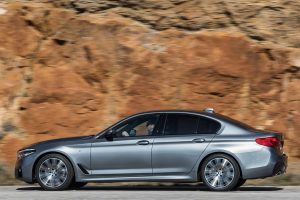 Οδηγούμε στην Ελλάδα τη νέα BMW Σειρά 5