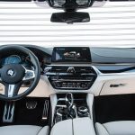 Οδηγούμε στην Ελλάδα τη νέα BMW Σειρά 5