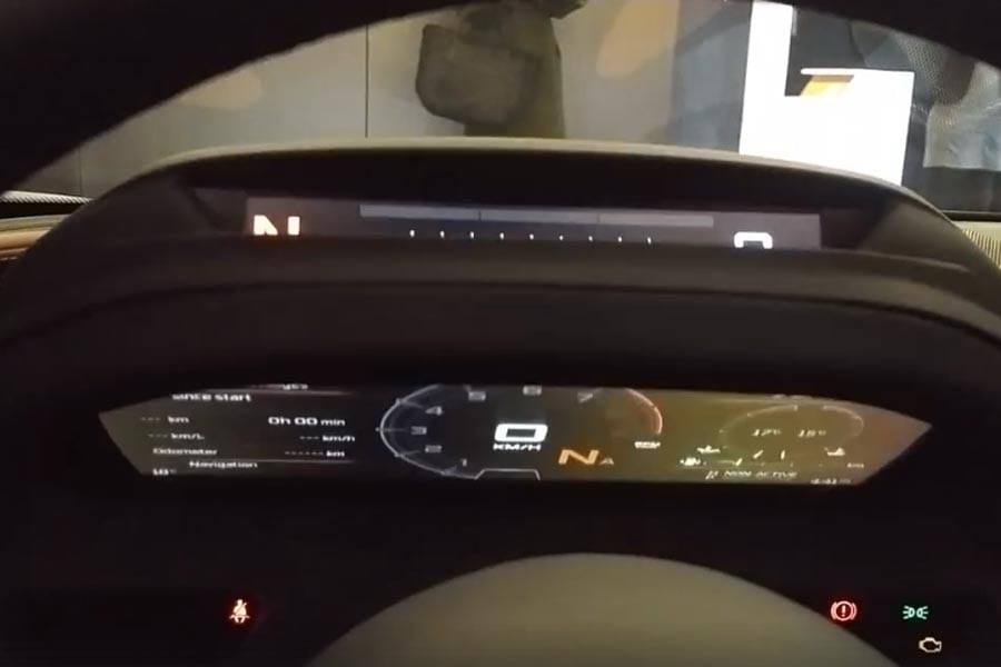 Ο απίστευτος πίνακας οργάνων της McLaren 720S (+video)
