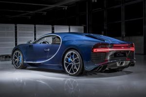 Η Bugatti έβγαλε «γυμνή» έκδοση της Chiron (+video)