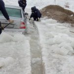 Lada έμεινε 30 ημέρες κολλημένο στον πάγο (+videos)