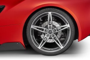 Βελτιωμένο BMW i8 με ακόμη περισσότερο carbon (+video)