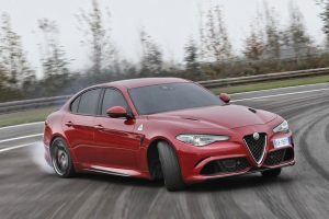 Πόσο κοστίζει η Alfa Romeo Giulia Quadrifoglio στην Ελλάδα και την Ευρώπη;
