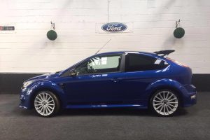 Στο σφυρί Ford Focus RS του 2009 με 72 χιλιόμετρα!