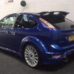 Στο σφυρί Ford Focus RS του 2009 με 72 χιλιόμετρα!