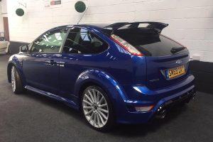 Στο σφυρί Ford Focus RS του 2009 με 72 χιλιόμετρα!