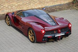 Ευκαιρία: Μεταχειρισμένη LaFerrari σε τιμή ευκαιρίας…