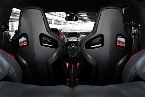 Πύραυλος Abarth 500 1.4 λτ. με 404 ίππους και τιμή σοκ!