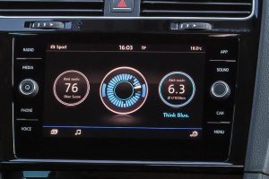 Οδηγούμε το νέο VW Golf (+τιμές και εξοπλισμοί)