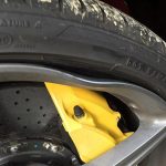 Οδηγός Ferrari έπεσε σε λακκούβα και πήρε 11.500 ευρώ