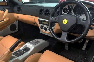 Στο σφυρί η Ferrari 360 Spider του David Beckham