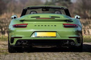 Βελτιωμένη Porsche 911 Turbo S Cabrio έτοιμη για πόλεμο!