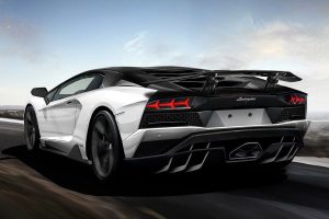 «Αγριεμένη» Lamborghini Aventador S είναι έτοιμη για τη μάχη