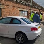 Πέρασε μέσα με την BMW του μέσα από τοίχο