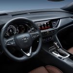 Opel Insignia Country Tourer: Στέισον και crossover μαζί