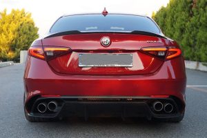 Κόκκινος συναγερμός: Alfa Romeo Giulia Quadrifoglio πωλείται στην Θεσσαλονίκη