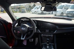 Κόκκινος συναγερμός: Alfa Romeo Giulia Quadrifoglio πωλείται στην Θεσσαλονίκη