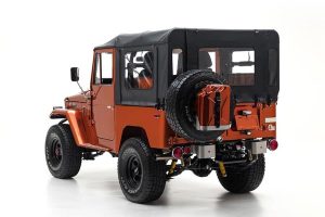 Toyota Land Cruiser του 1972 έγινε σαν καινούργιο!