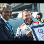 Porsche Cayenne τράβηξε Airbus A380 285 τόνων! (+video)