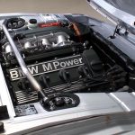 Άψογη BMW 2002 με μοτέρ από M3 E30 (+video)