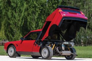 Συλλεκτική Lancia Delta S4 αναζητά νέο… γκαράζ