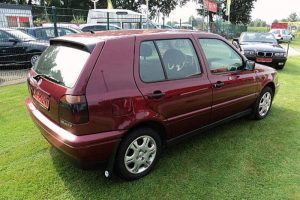 Αυτό το Volkswagen Golf του 1995 έχει 2.330 χιλιόμετρα!