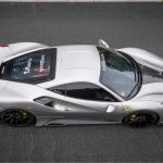 Βελτιωμένη Ferrari με carbon bodykit να την… πιείς στο ποτήρι!