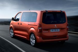 Ήρθε το νέο Peugeot Traveller με έως 9 θέσεις