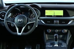 Στην Ελλάδα η Alfa Romeo Stelvio με τον diesel των 150 ίππων