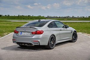 Η νέα BMW M4 CS όπως δεν την έχετε ξαναδεί