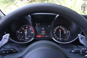 Δοκιμή Alfa Romeo Giulia 2.2 Diesel 180 PS AT8