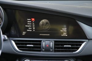 Δοκιμή Alfa Romeo Giulia 2.2 Diesel 180 PS AT8