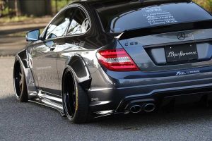 Mercedes-AMG C63 Coupe βελτιωμένη από Ιάπωνες