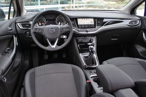 Opel Astra 1.4T 150 (12)