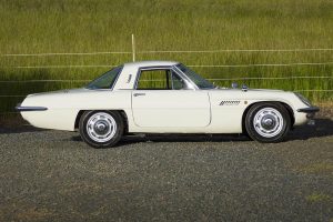 Στο σφυρί σπάνιο Mazda Cosmo του 1968, σε άψογη κατάσταση!