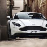 Με τον 4λιτρο twin-turbo V8 της AMG η Aston Martin DB11