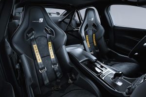 Επίσημη αποκάλυψη της Jaguar που βάζει κάτω τη M3! (+video)