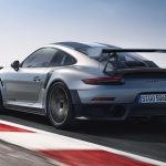 Νέα κορυφαία Porsche 911 GT2 RS με 700 άλογα! (+video)