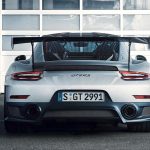 Νέα κορυφαία Porsche 911 GT2 RS με 700 άλογα! (+video)