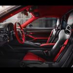 Νέα κορυφαία Porsche 911 GT2 RS με 700 άλογα! (+video)