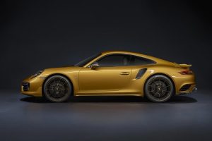 Η Porsche δημιουργεί την ισχυρότερη 911 Turbo S (+video)