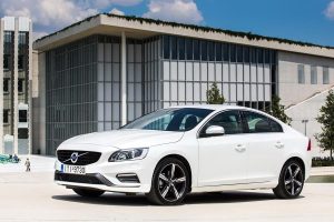 Volvo S60 και V60 T3 Auto από 24.300 ευρώ