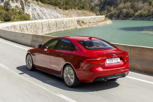 Νέος 2λιτρος turbo 300 ίππων για τις Jaguar XF, XE και F-Pace