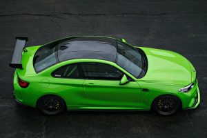 Εκπληκτική καταπράσινη BMW M2 με carbon bodykit