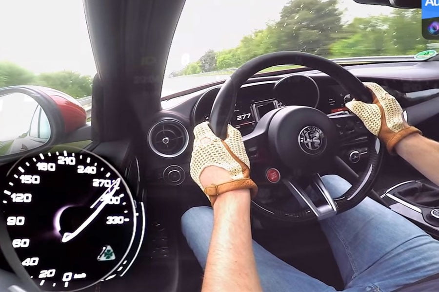 0-300 χλμ./ώρα με Alfa Romeo Giulia Quadrifoglio (video)