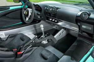 Η Lotus Elise Cup 250 πέφτει ακόμη πιο χαμηλά…