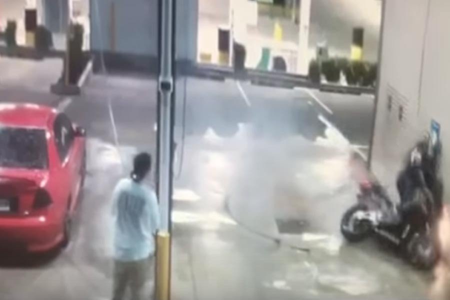 Επικό fail σε carwash. Ποζεράς γίνεται ξεφτίλα… (+video)