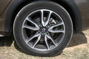 Δοκιμή Volvo V60 Cross Country D4 190 hp auto