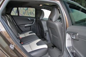 Δοκιμή Volvo V60 Cross Country D4 190 hp auto