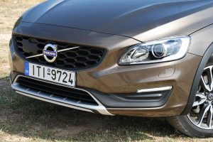 Δοκιμή Volvo V60 Cross Country D4 190 hp auto